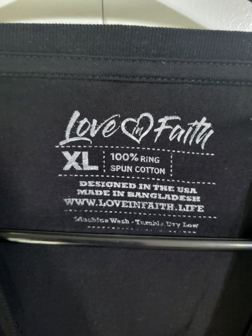 Love in Faith Womens XL Black Graphic T Shirt St. Patty's Day Jesus Religious - Picture 2 of 3